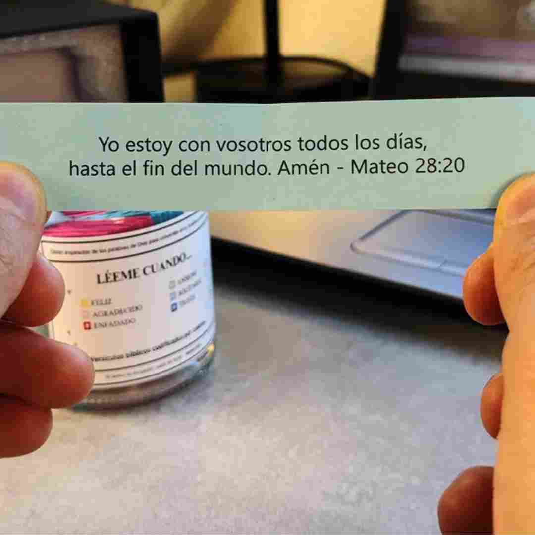 Frasco Bíblico – Conecta con Dios cada día con un versículo diseñado para tu alma